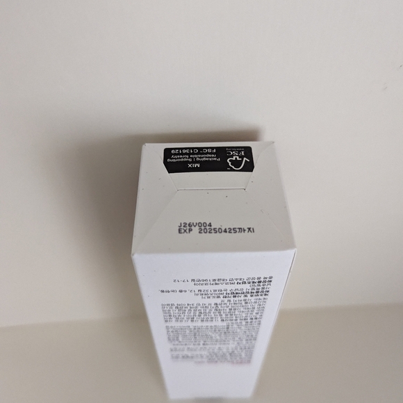 Isntree Chestnut BHA 2% Clear Liquid - Picture 3 of 5